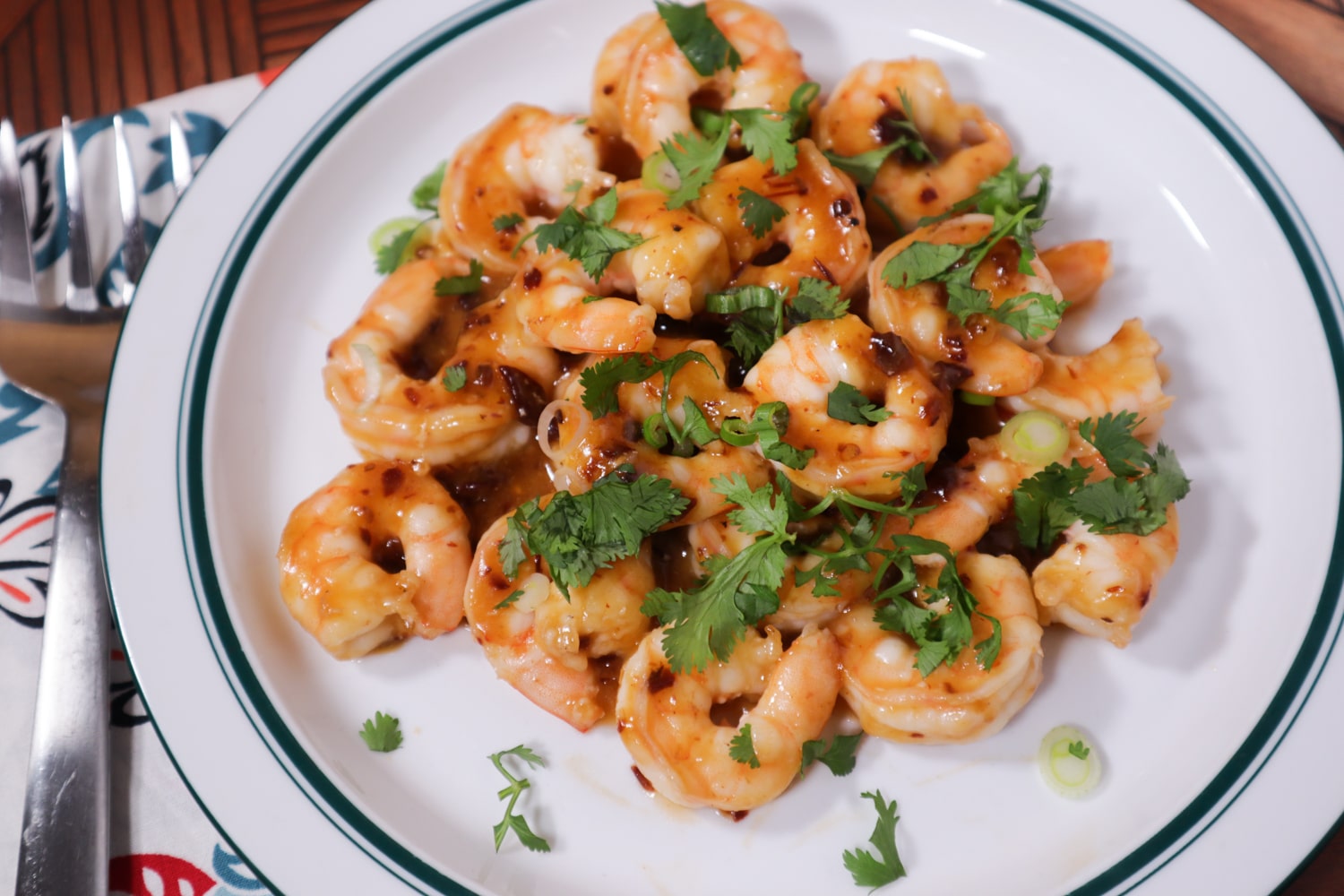 https://www.cookwithkerry.com/wp-content/uploads/2021/04/chipotle-honey-shrimp.jpg